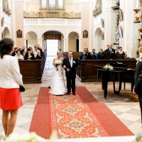 Svatební obřad v klášterním kostele Sv. Augustina ve Vrchlabí (© Jan Jirouš)